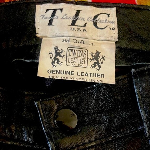 Vintage black leather shorts! Real leather. Booty shorts size 0 - Picture 4 of 4